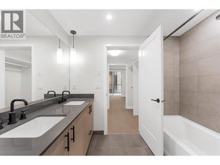 9654 Benchland Road Unit# 202. Lake Country, British Columbia