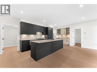 9654 Benchland Road Unit# 202. Lake Country, British Columbia