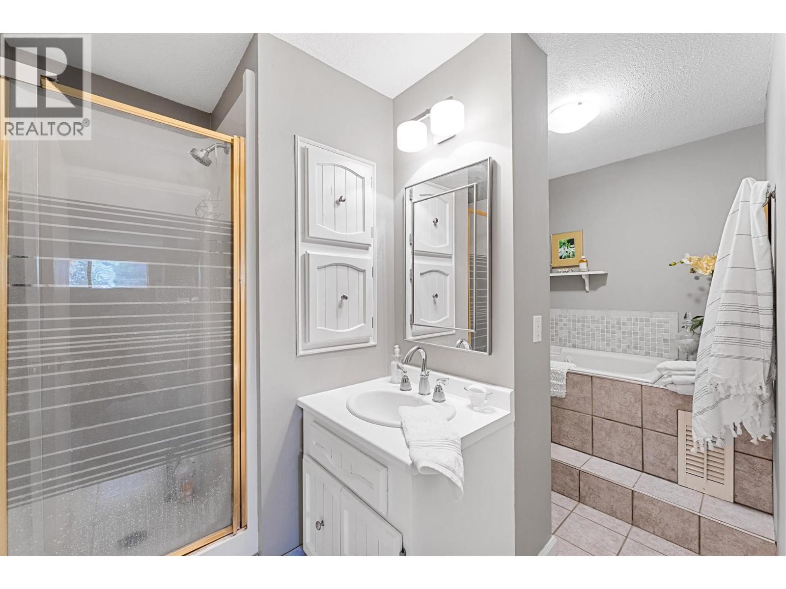 5254 Buchanan Road. Peachland, British Columbia