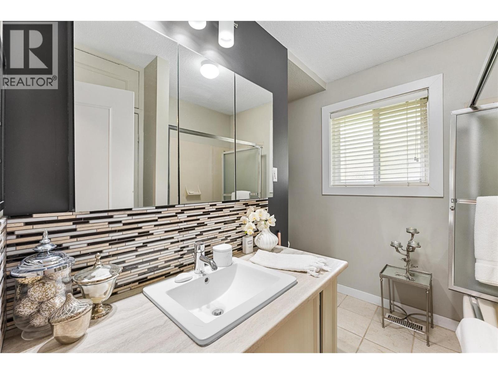 5254 Buchanan Road. Peachland, British Columbia