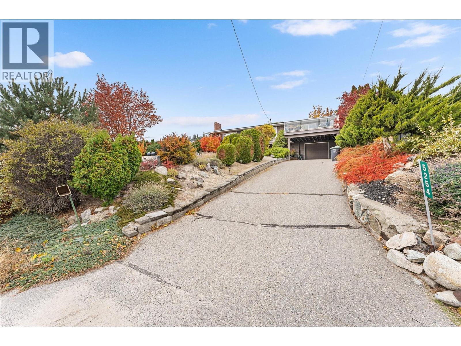 5254 Buchanan Road. Peachland, British Columbia