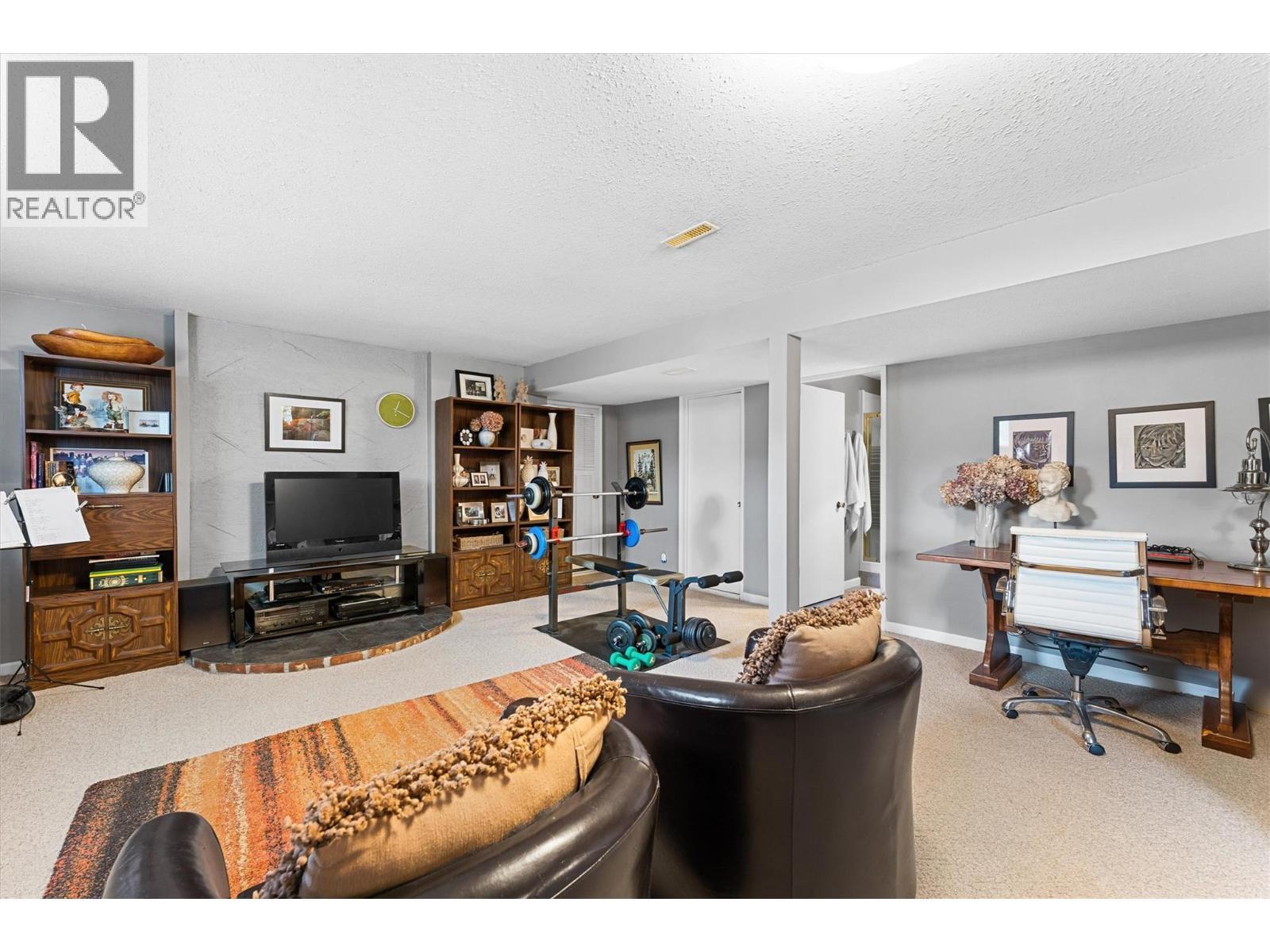 5254 Buchanan Road. Peachland, British Columbia