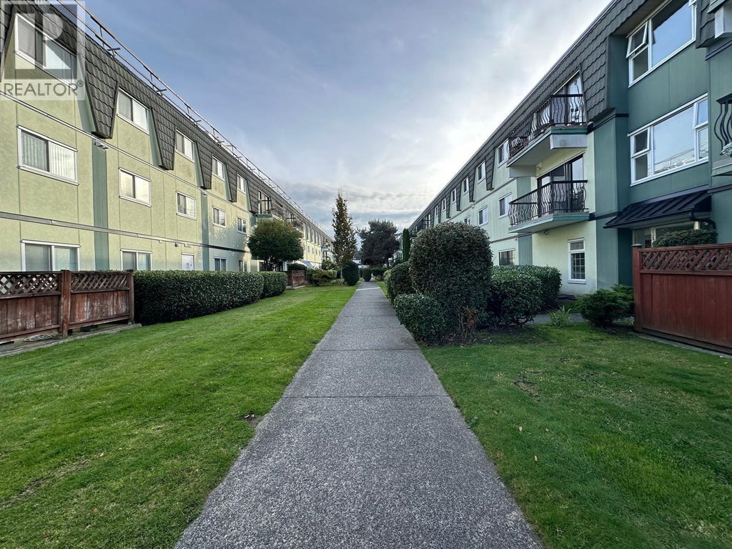 311 8011 Ryan Road, Richmond