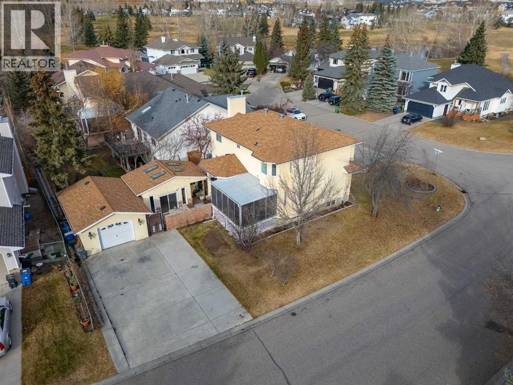 301 Riverview Green, Cochrane