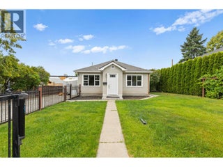 842 Glenmore Drive. Kelowna, British Columbia