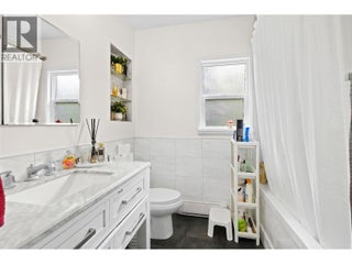 842 Glenmore Drive. Kelowna, British Columbia