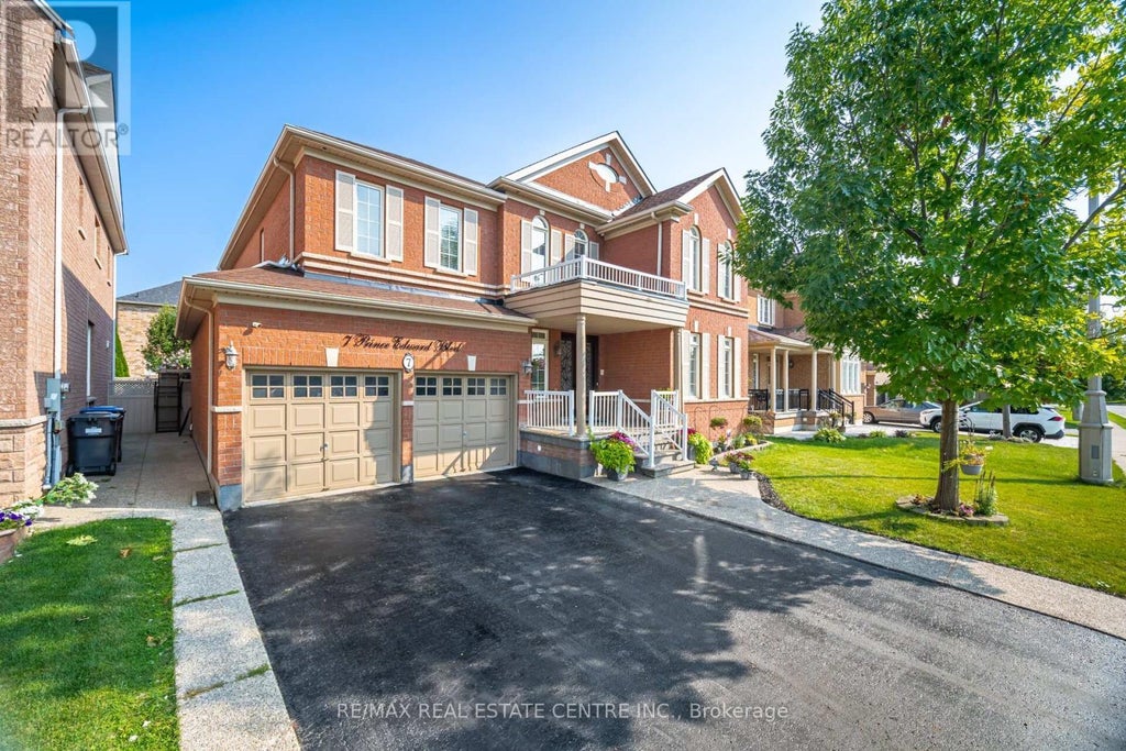 7 Prince Edward Boulevard, Brampton (bram East)