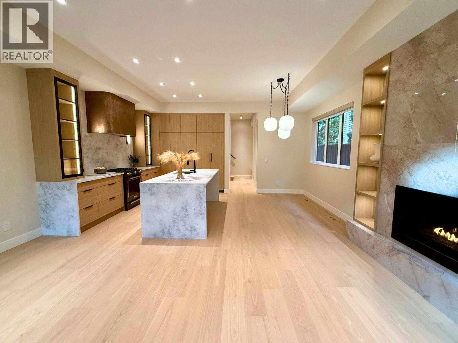 781 Martin Avenue Unit# 4. Kelowna, British Columbia