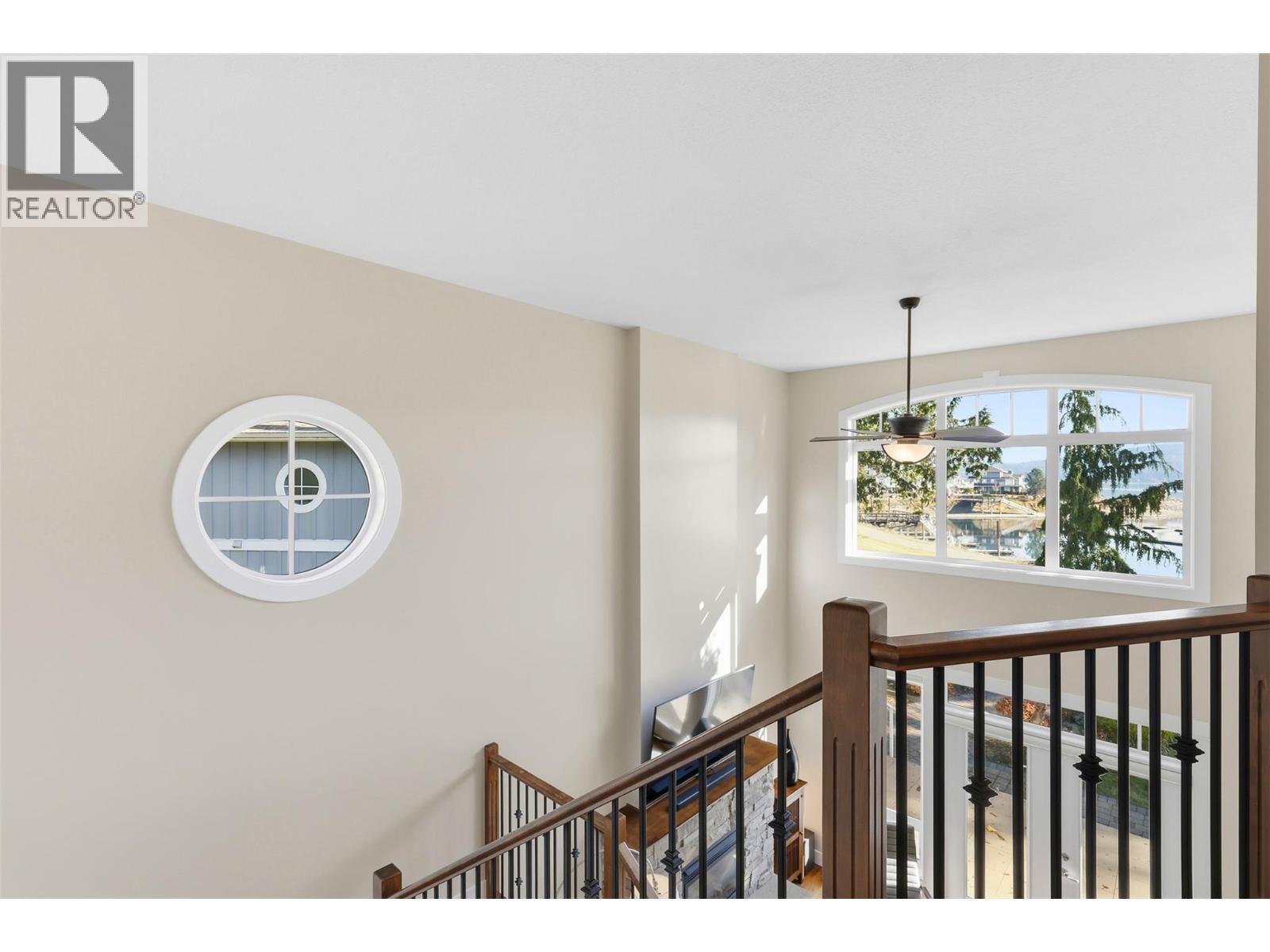 3950 Express Point Road Unit# 29. Scotch Creek, British Columbia