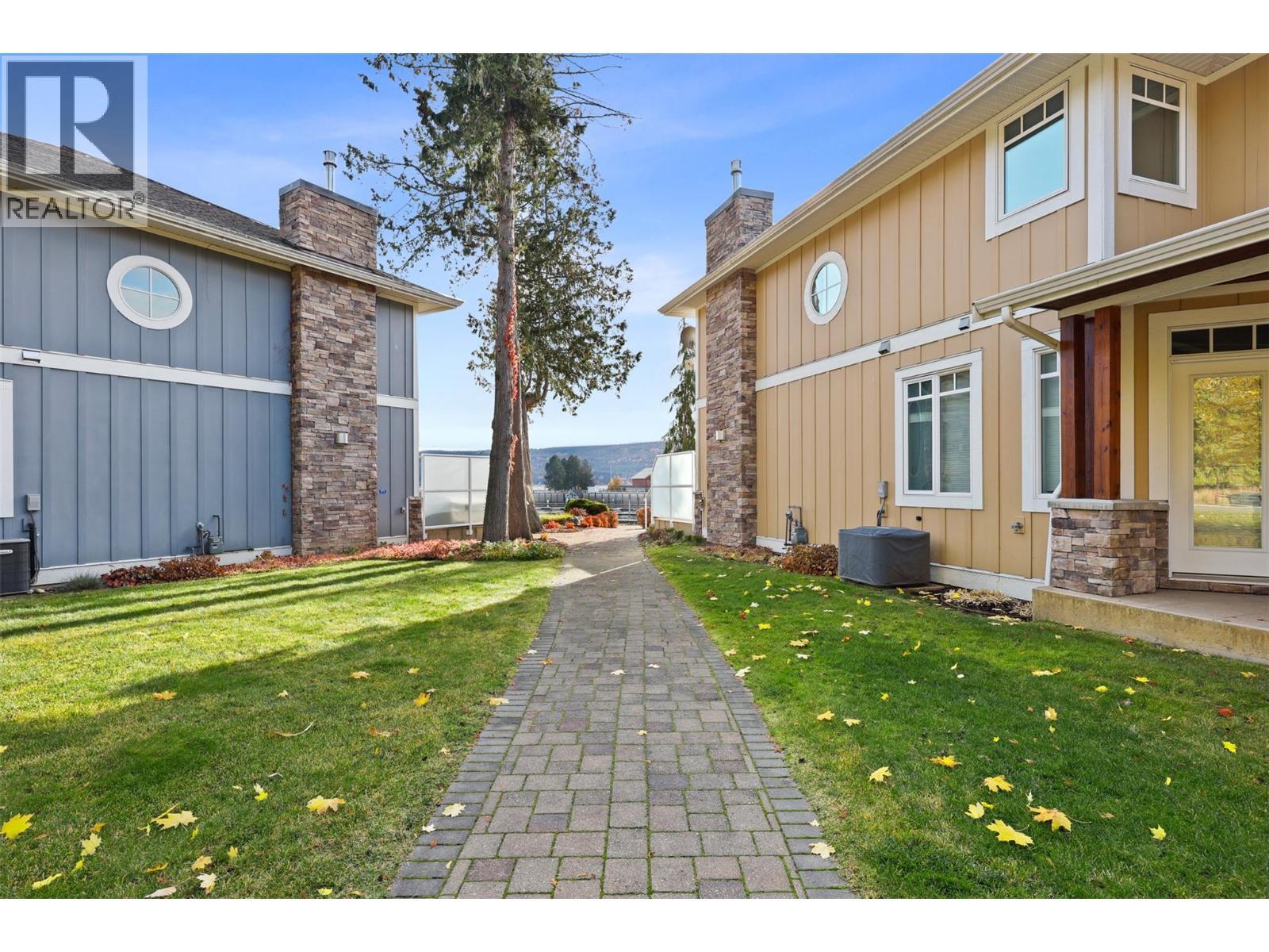 3950 Express Point Road Unit# 29. Scotch Creek, British Columbia