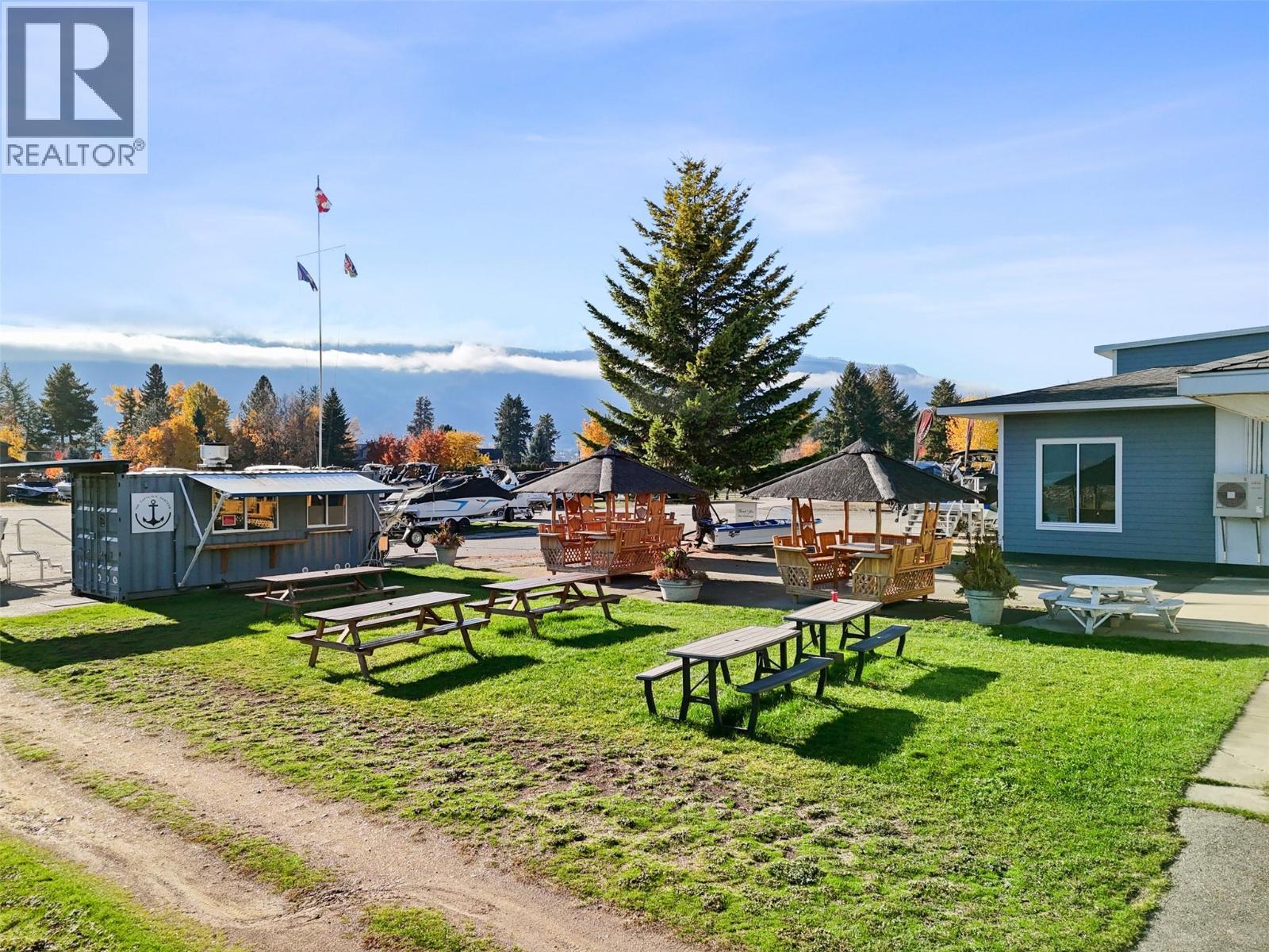 3950 Express Point Road Unit# 29. Scotch Creek, British Columbia