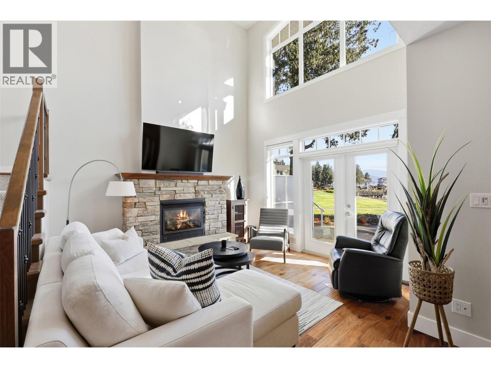 3950 Express Point Road Unit# 29. Scotch Creek, British Columbia