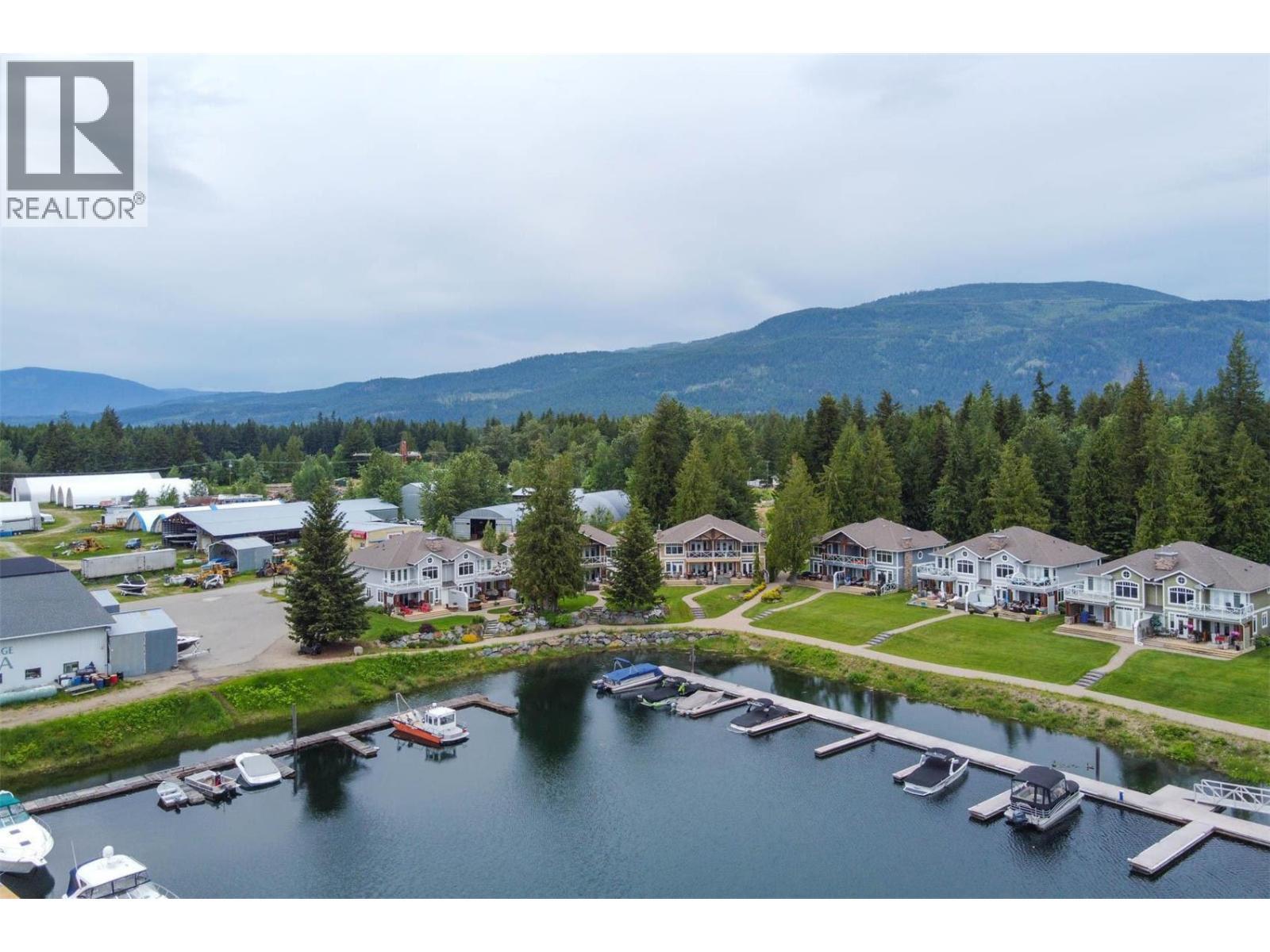 3950 Express Point Road Unit# 29. Scotch Creek, British Columbia