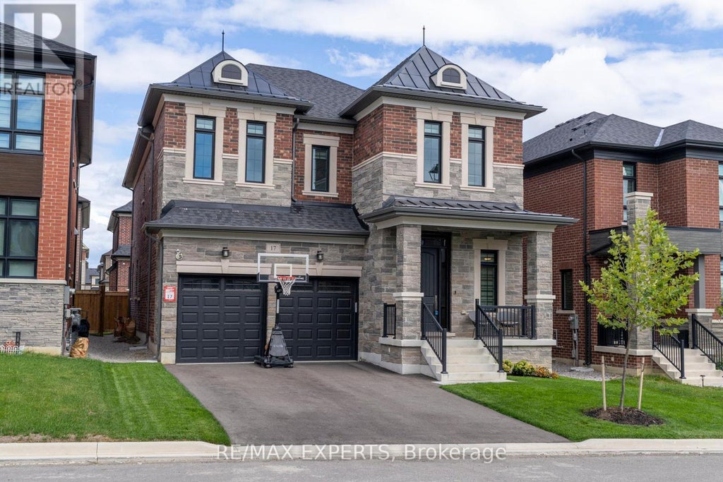 17 Kinburn Crescent, Vaughan (vellore Village)