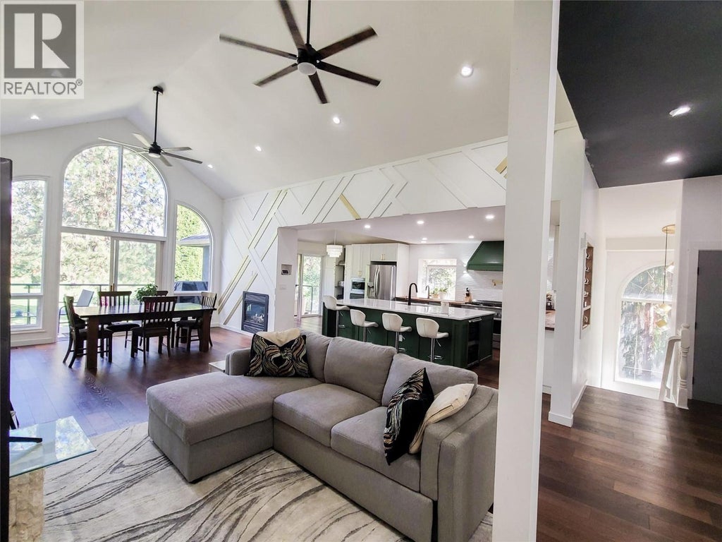 3897 Gallaghers Grange, Kelowna