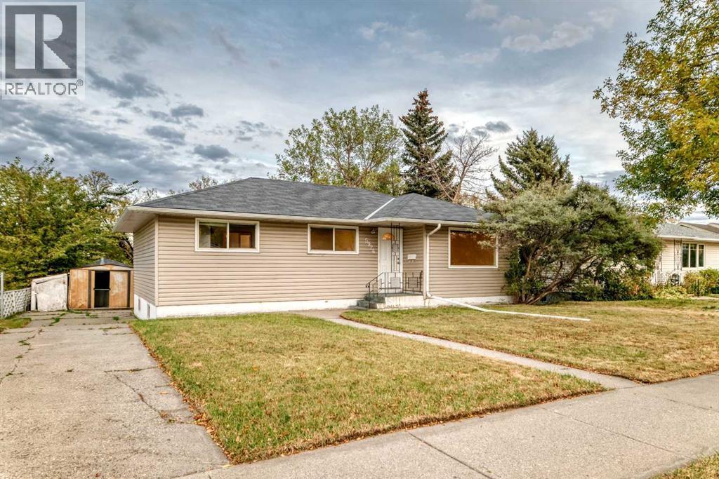 5924 Centre Street Ne, Calgary