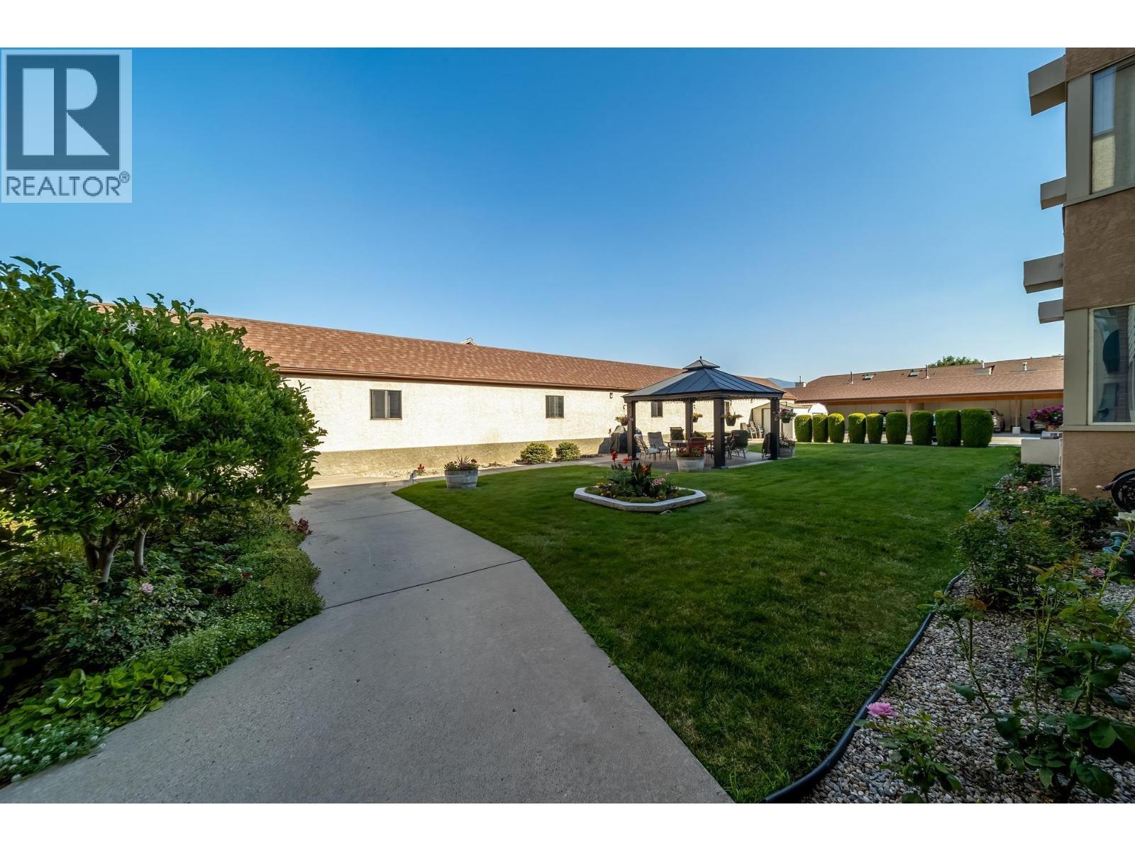 1055 Glenwood Avenue Unit# 101. Kelowna, British Columbia