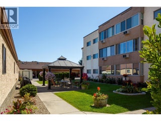 1055 Glenwood Avenue Unit# 101. Kelowna, British Columbia