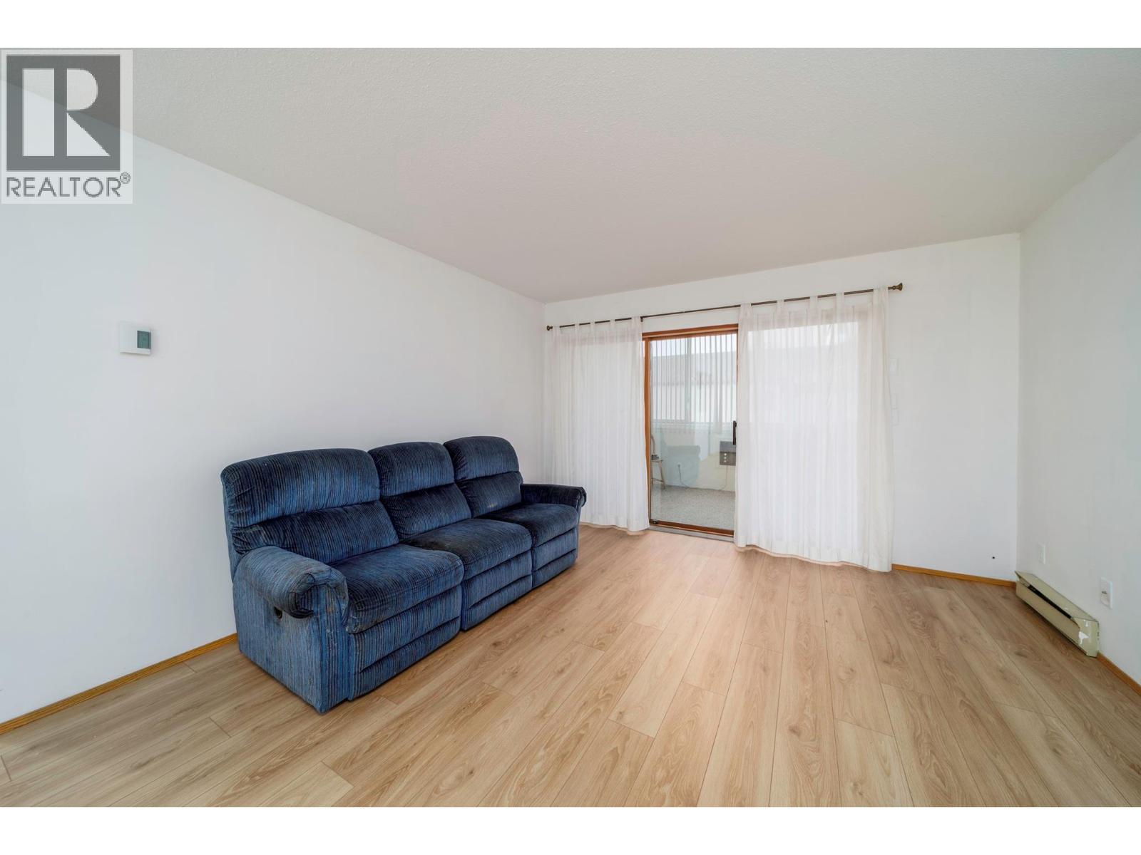 1055 Glenwood Avenue Unit# 101. Kelowna, British Columbia