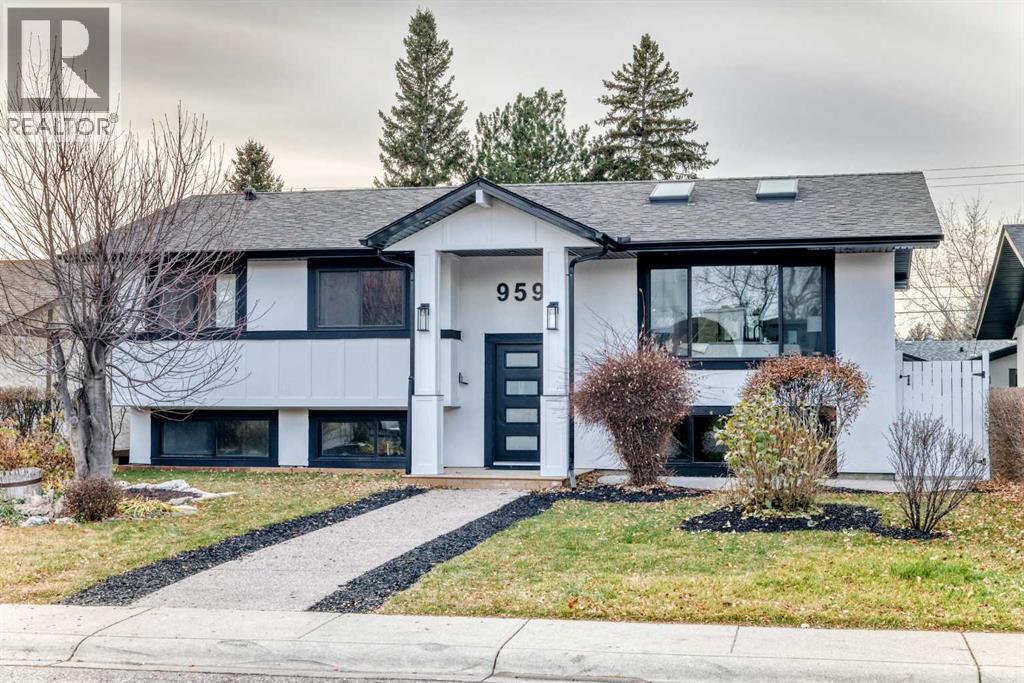 959 Lake Arrow Way Se, Calgary