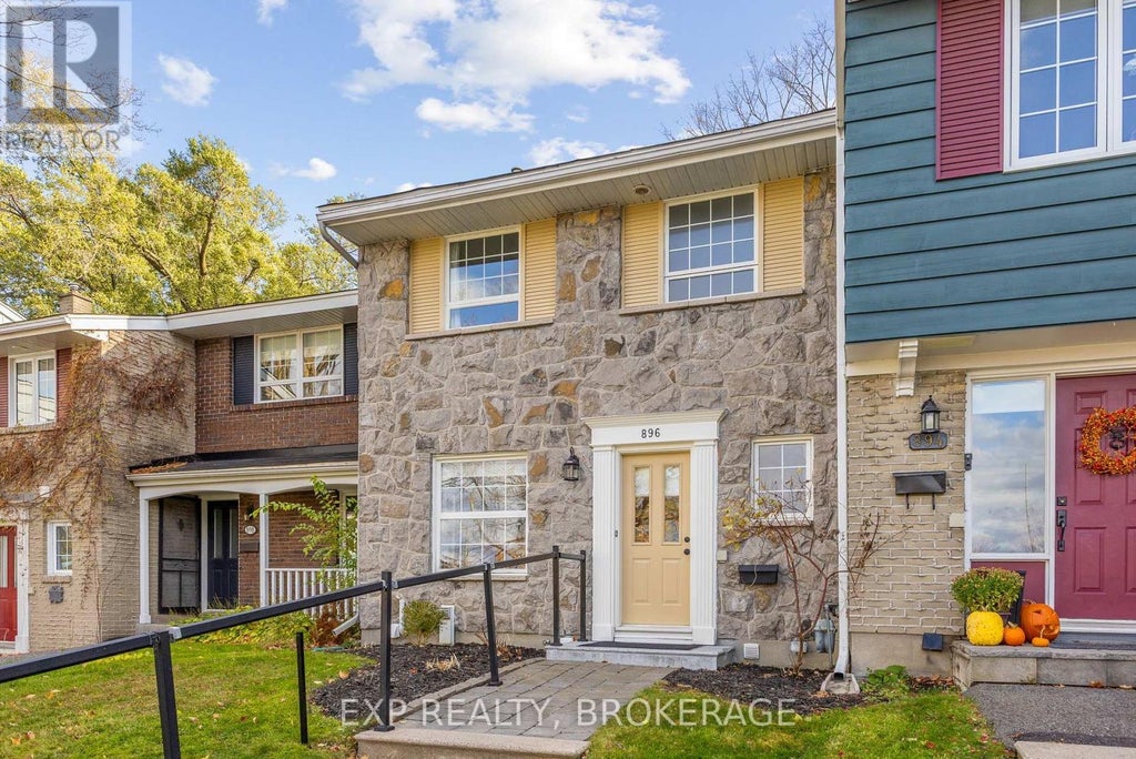 896 Walkley Road, Ottawa