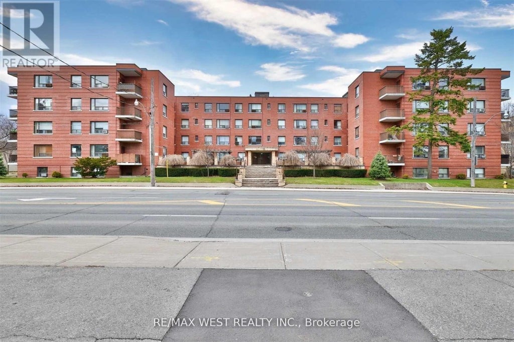 205 - 2550 Bathurst Street, Toronto (forest Hill North)