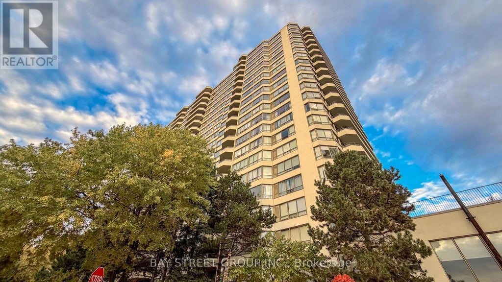 2015 - 5 Greystone Walk Drive, Toronto (kennedy Park)