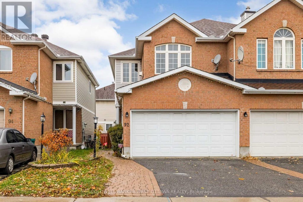 92 Deerfox Drive, Ottawa