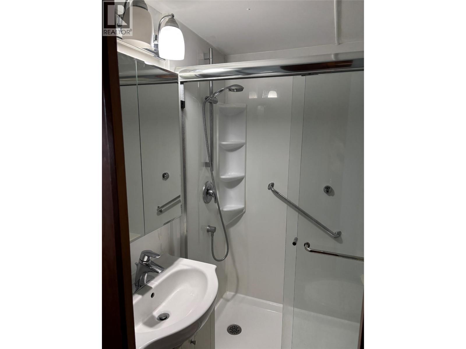 1132 Findlay Road Unit# 4. Kelowna, British Columbia