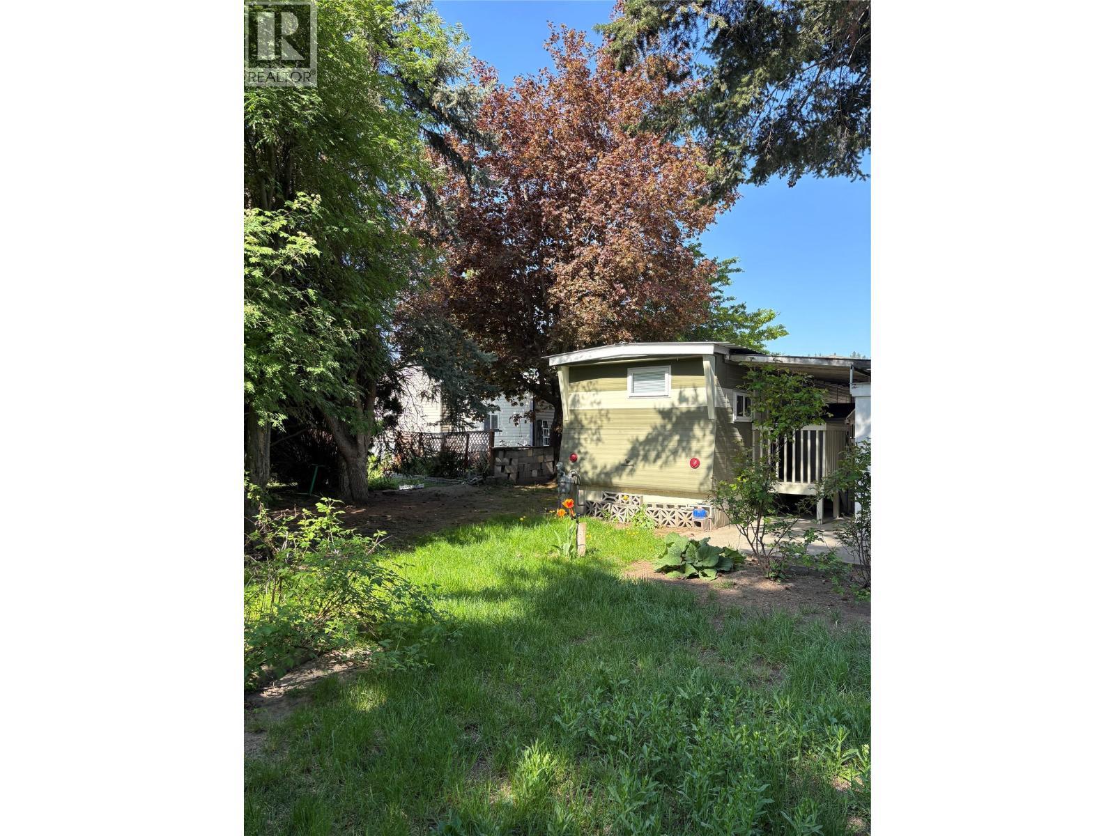 1132 Findlay Road Unit# 4. Kelowna, British Columbia