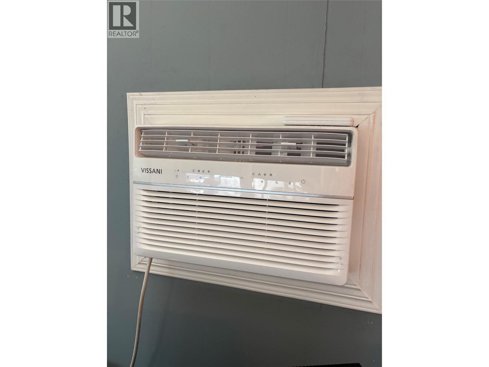 1132 Findlay Road Unit# 4. Kelowna, British Columbia