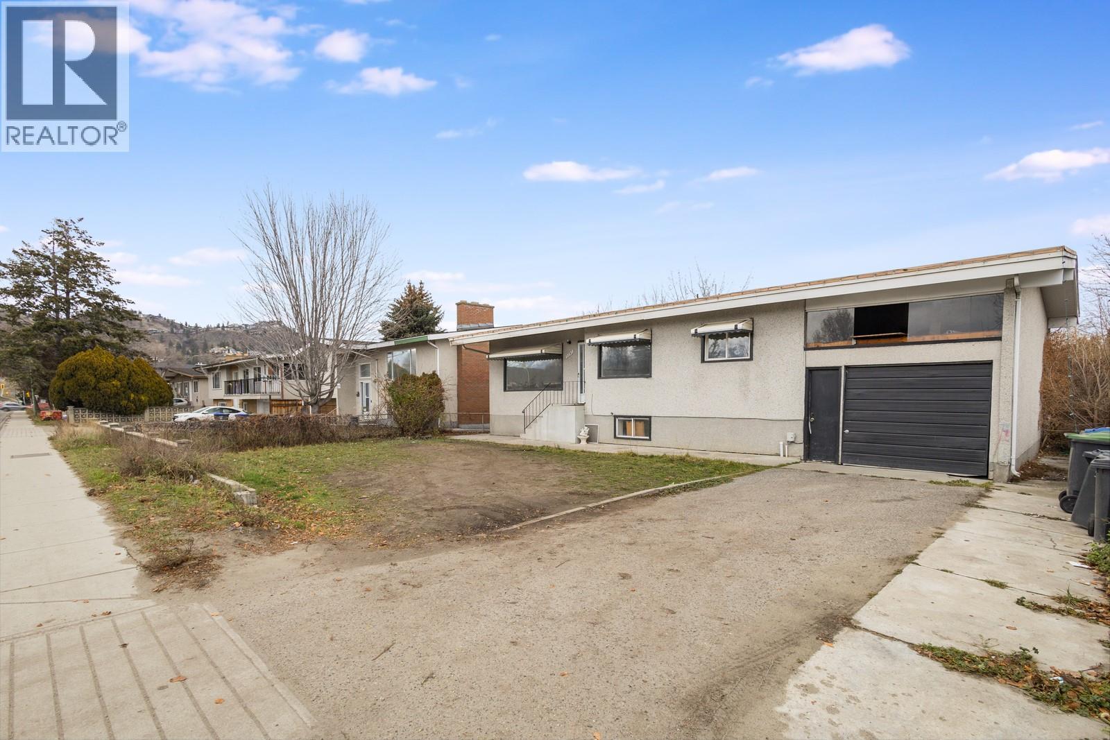 1395 Gordon Drive. Kelowna, British Columbia