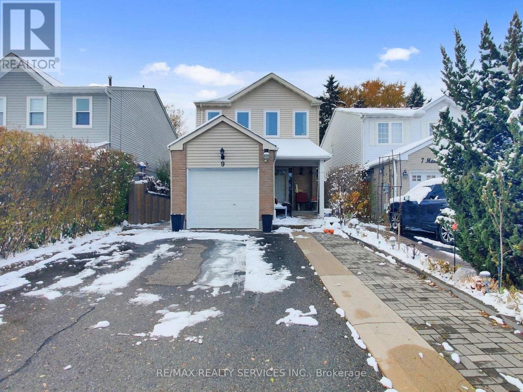9 Malabar Crescent, Brampton (central Park)