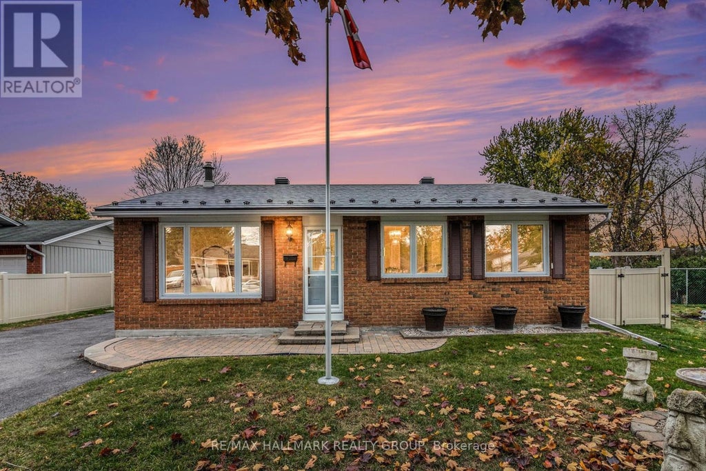 1366 Metz Crescent, Ottawa