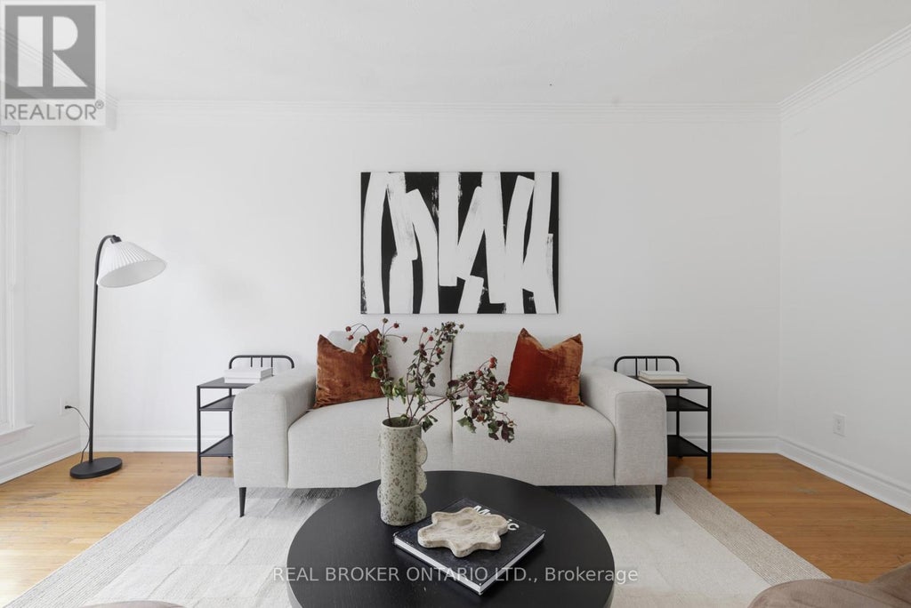 1324 Lawrence Avenue W, Toronto (maple Leaf)