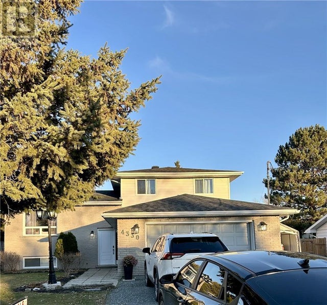 4330 Chenier Street, Hanmer