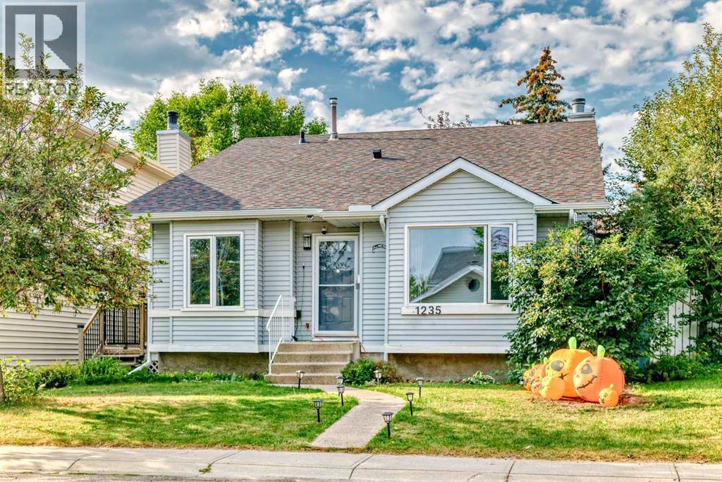 1235 Sandpiper Road Nw, Calgary