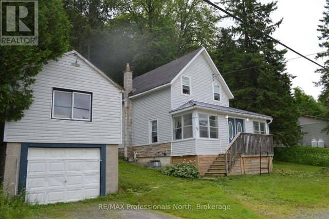 72 Bobcaygeon Road, Minden Hills (lutterworth)