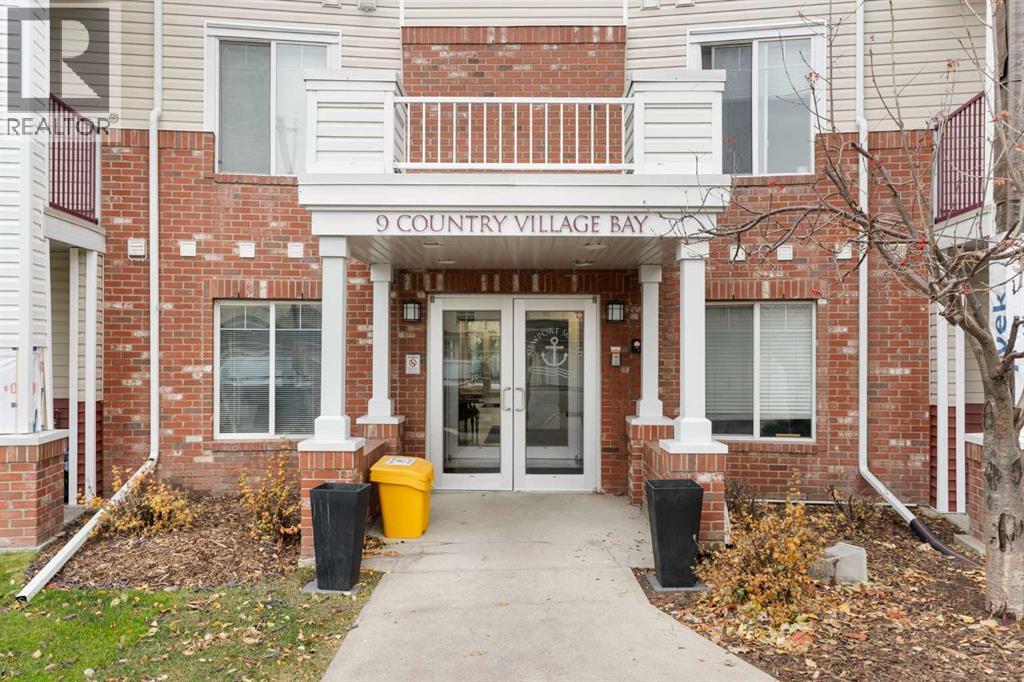 202, 9 Country Village Bay Ne, Calgary