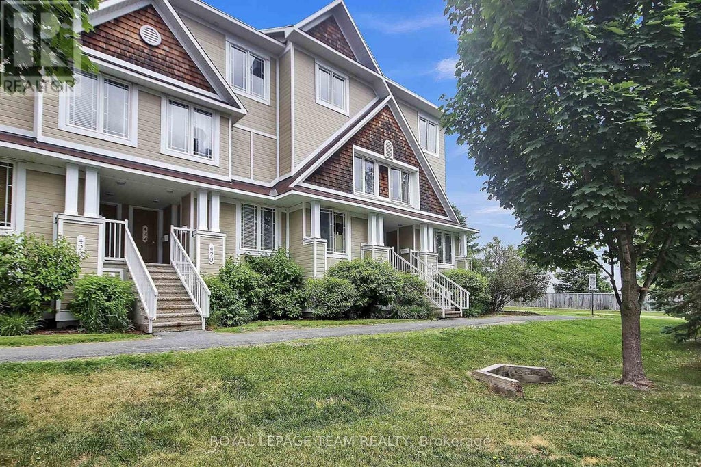 16 - 414 Hillsboro Private, Ottawa