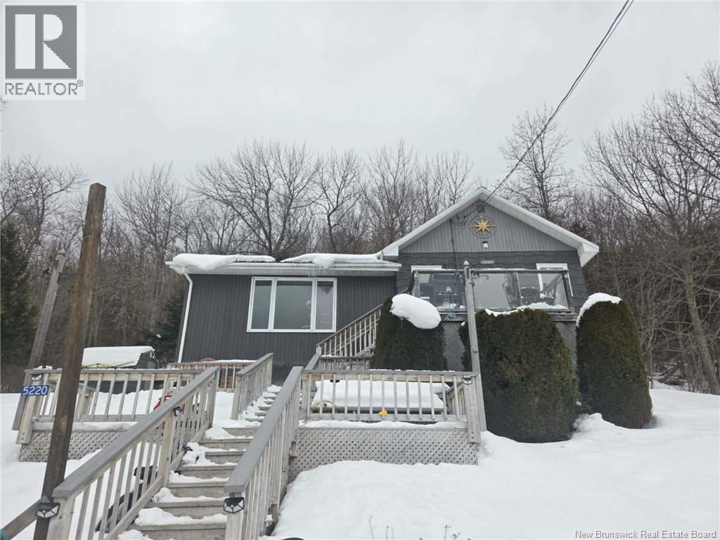 5220 Route 102, Hampstead