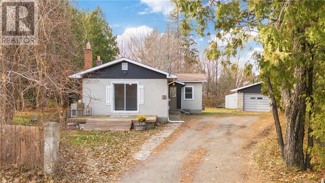 11 Michael Avenue, Lively