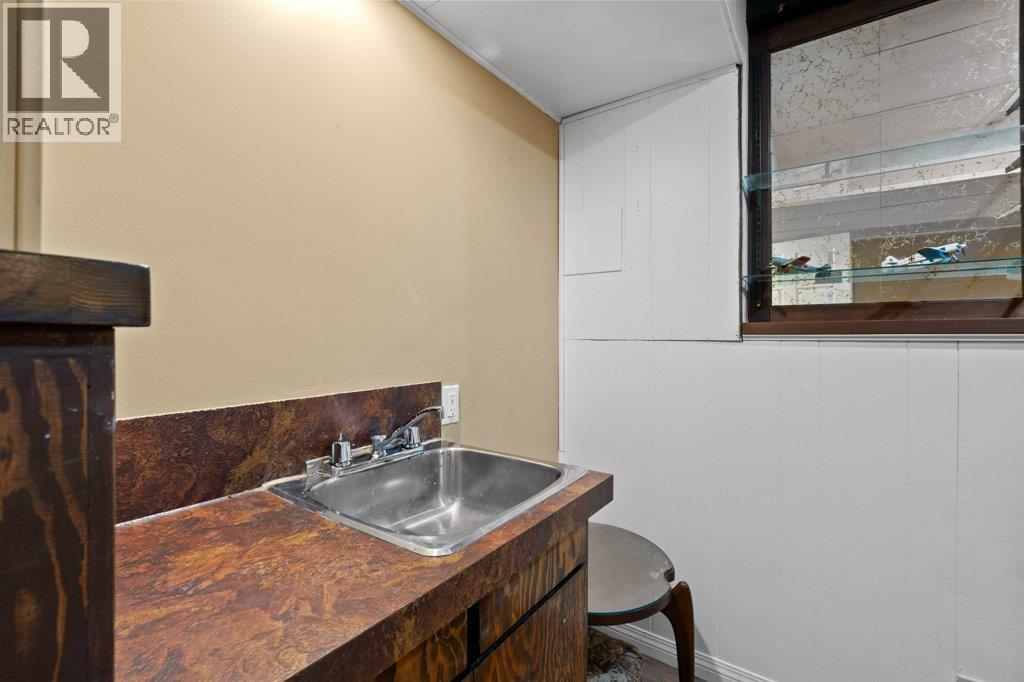 70 18 Street Ne. Salmon Arm, British Columbia