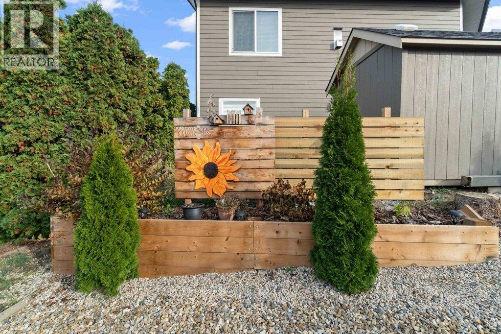 70 18 Street Ne. Salmon Arm, British Columbia