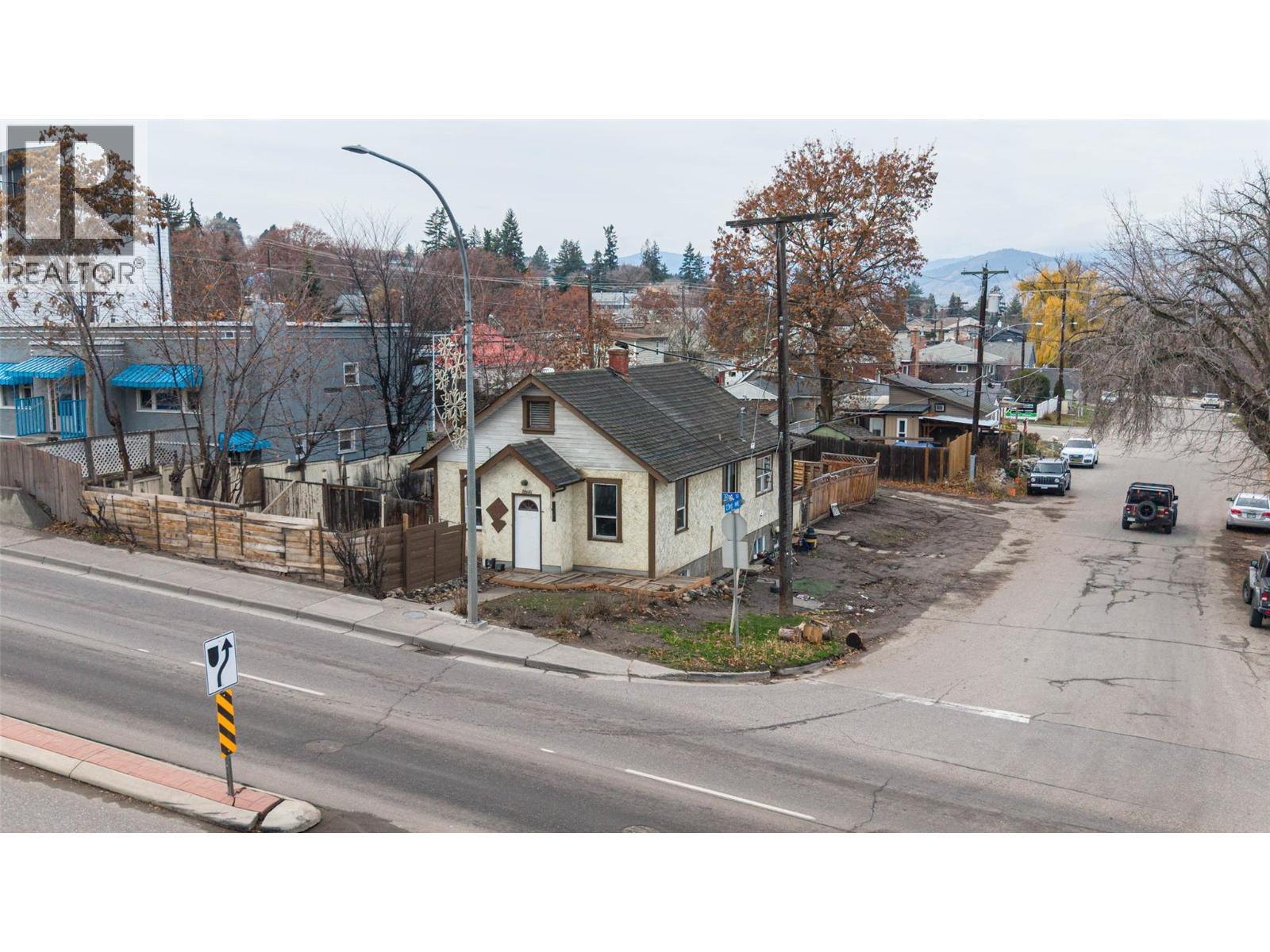 2214 32 Street. Vernon, British Columbia