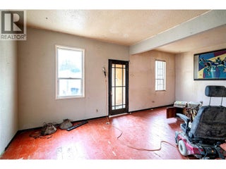 2214 32 Street. Vernon, British Columbia