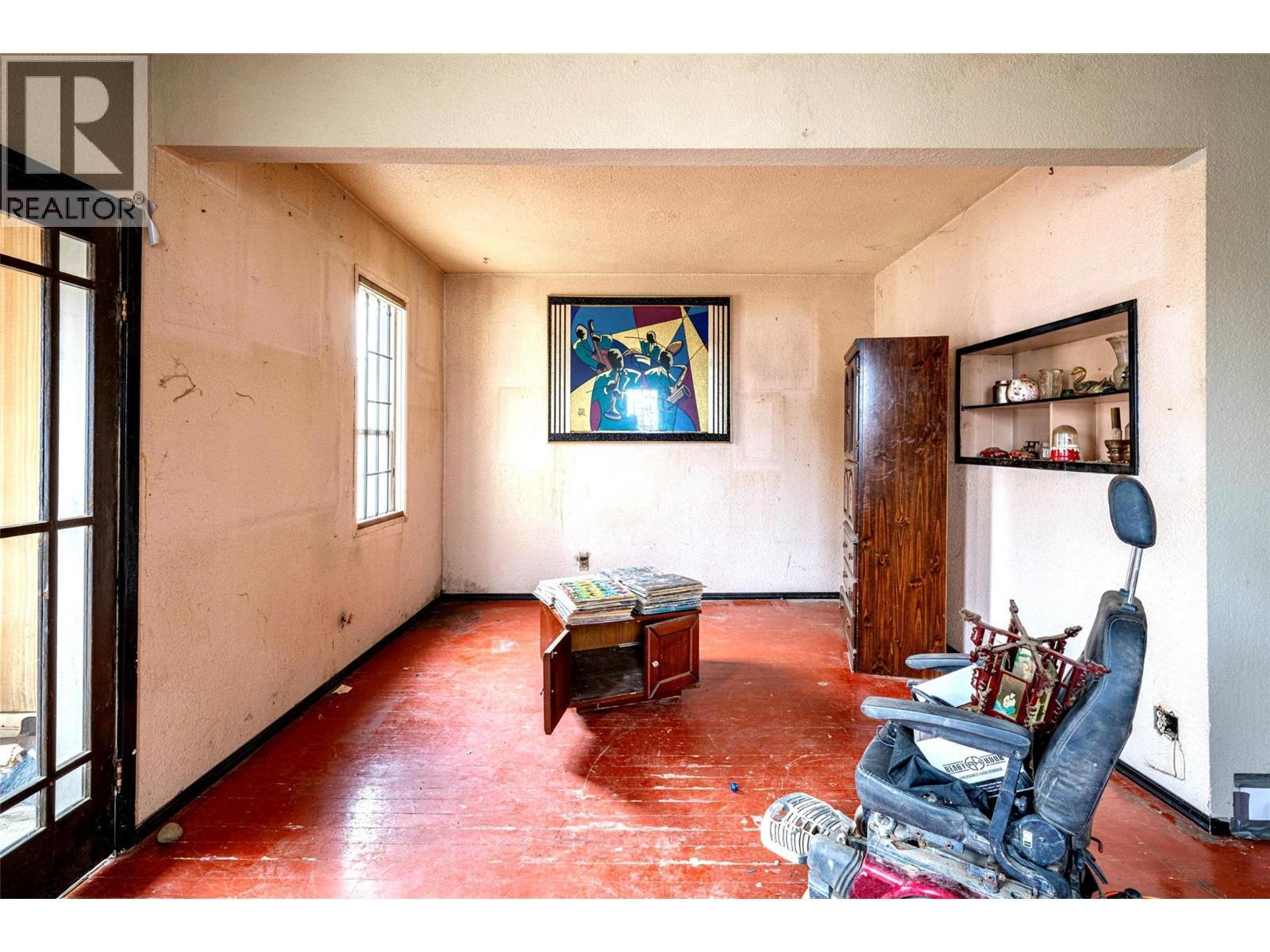 2214 32 Street. Vernon, British Columbia