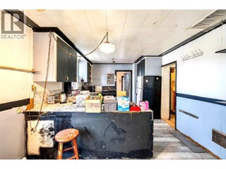 2214 32 Street. Vernon, British Columbia