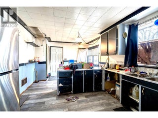 2214 32 Street. Vernon, British Columbia