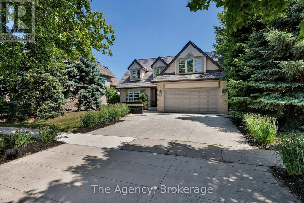 262 Mary Street, Oakville (wo West)